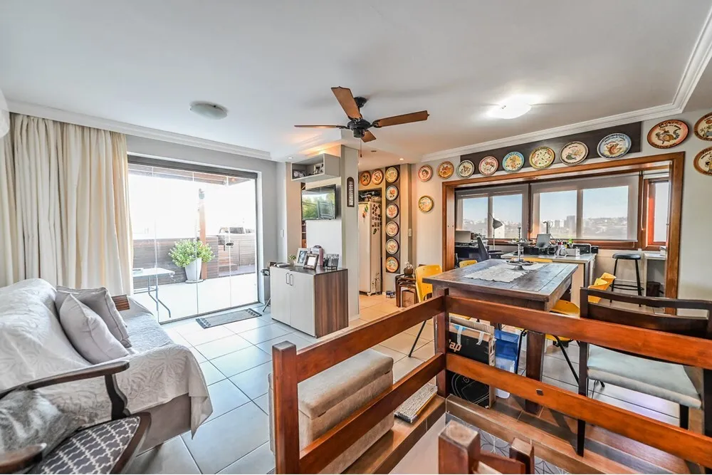 CI 221 Apto 612481066-245 - REMAX Andar de Cima Exclusividades