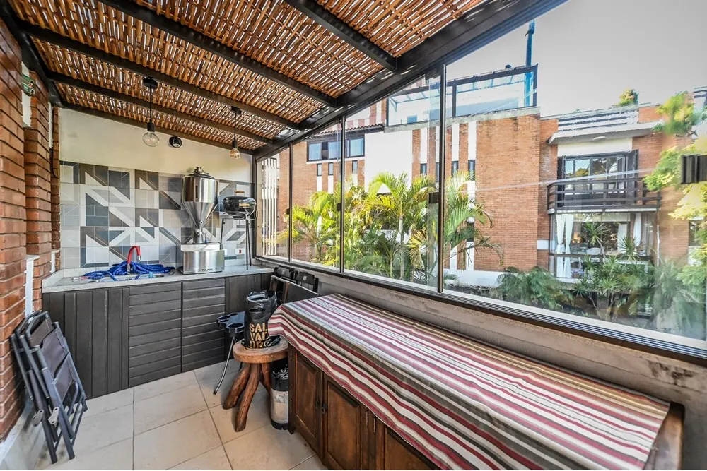 CI 221 Apto 612481066-245 - REMAX Andar de Cima Exclusividades