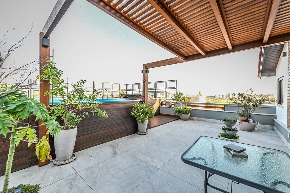 CI 221 Apto 612481066-245 - REMAX Andar de Cima Exclusividades