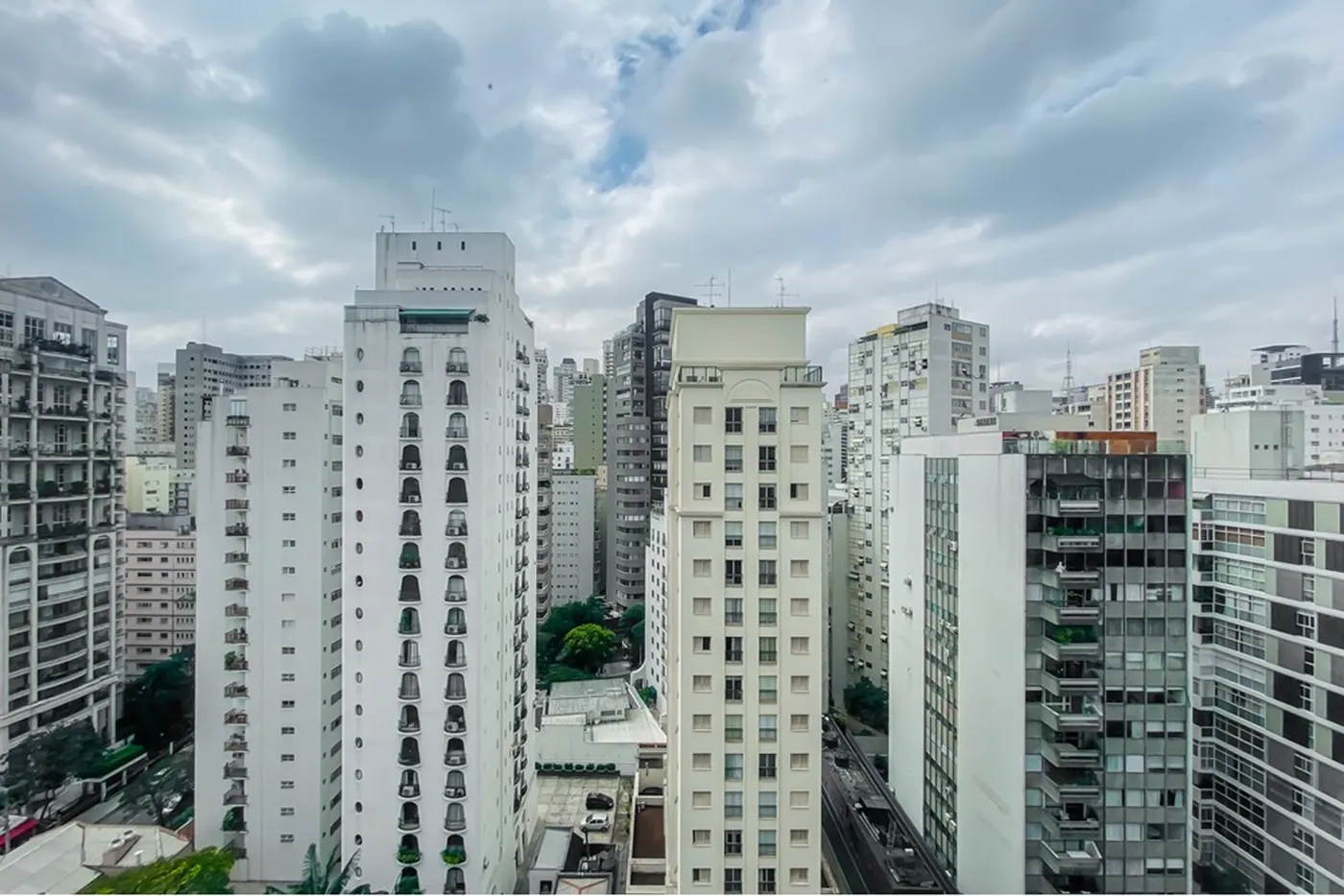 JL 1041 Apto 601081048-28 - REMAX Lepex Exclusividades