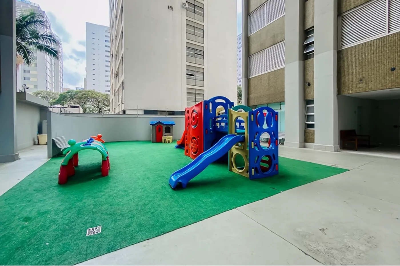 JL 1041 Apto 601081048-28 - REMAX Lepex Exclusividades