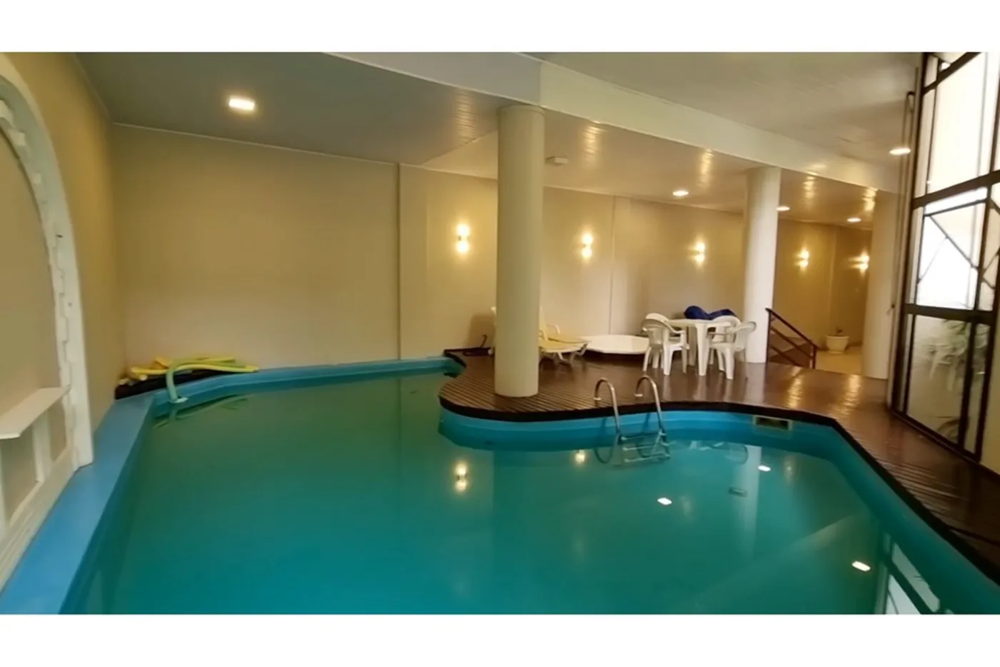 MSTLZ 332 Apto 612481068-163 - REMAX Andar de Cima Exclusividades