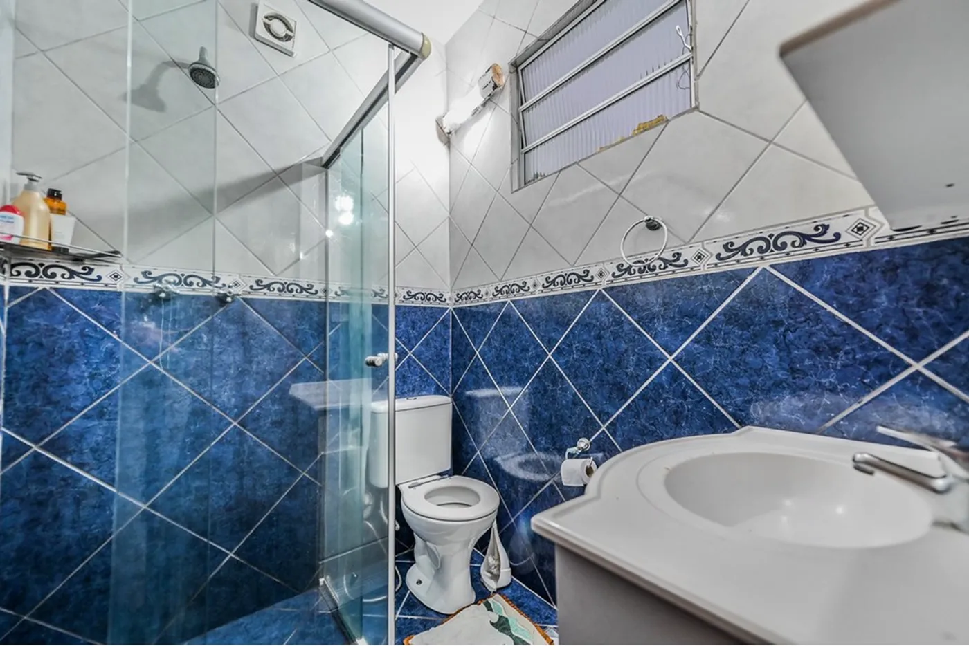 CM 128 Casa 612481080-25 - REMAX Andar de Cima Exclusividades