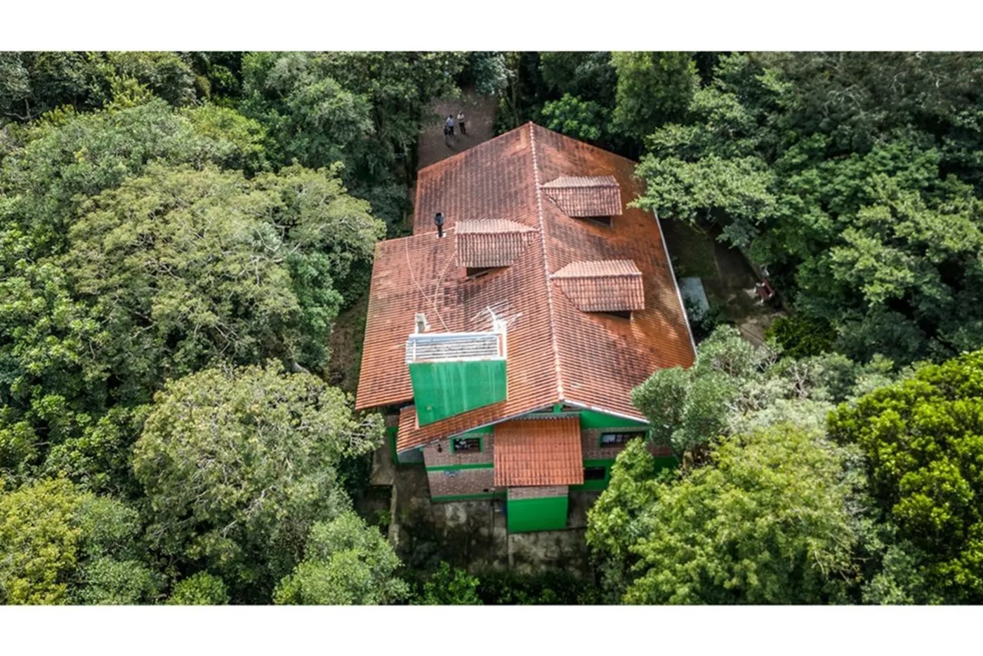 CM 128 Casa 612481080-25 - REMAX Andar de Cima Exclusividades