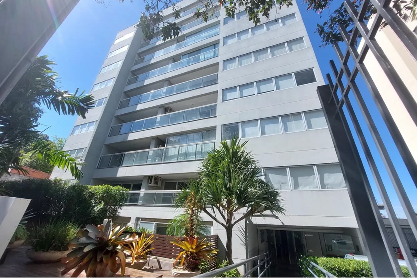 JODG 99 Sala 602161018-5 - REMAX Meraki Exclusividades