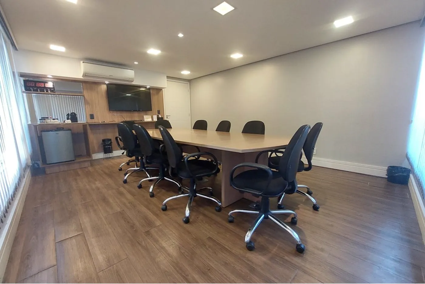JODG 99 Sala 602161018-5 - REMAX Meraki Exclusividades