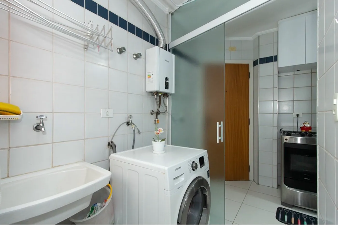 MC 943 Apto 601971047-7 - REMAX Empire Exclusividades MC 943 Apto 601971047-7 - REMAX Empire Exclusividades