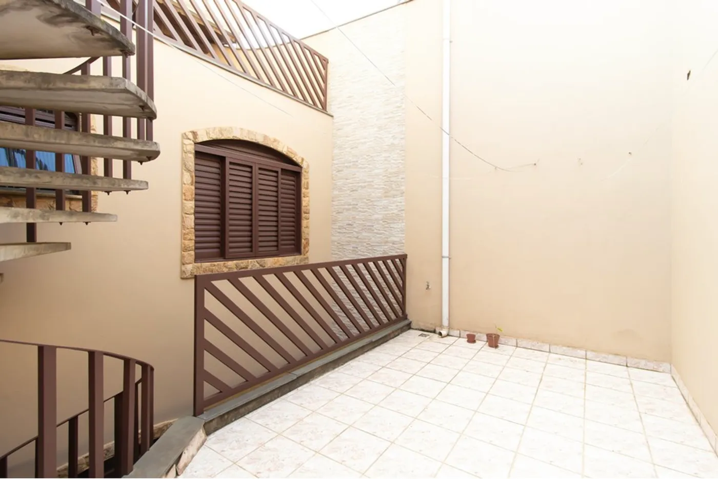 PMPCM 116 Casa 601971079-11 - REMAX Empire Exclusividades PMPCM 116 Casa 601971079-11 - REMAX Empire Exclusividades