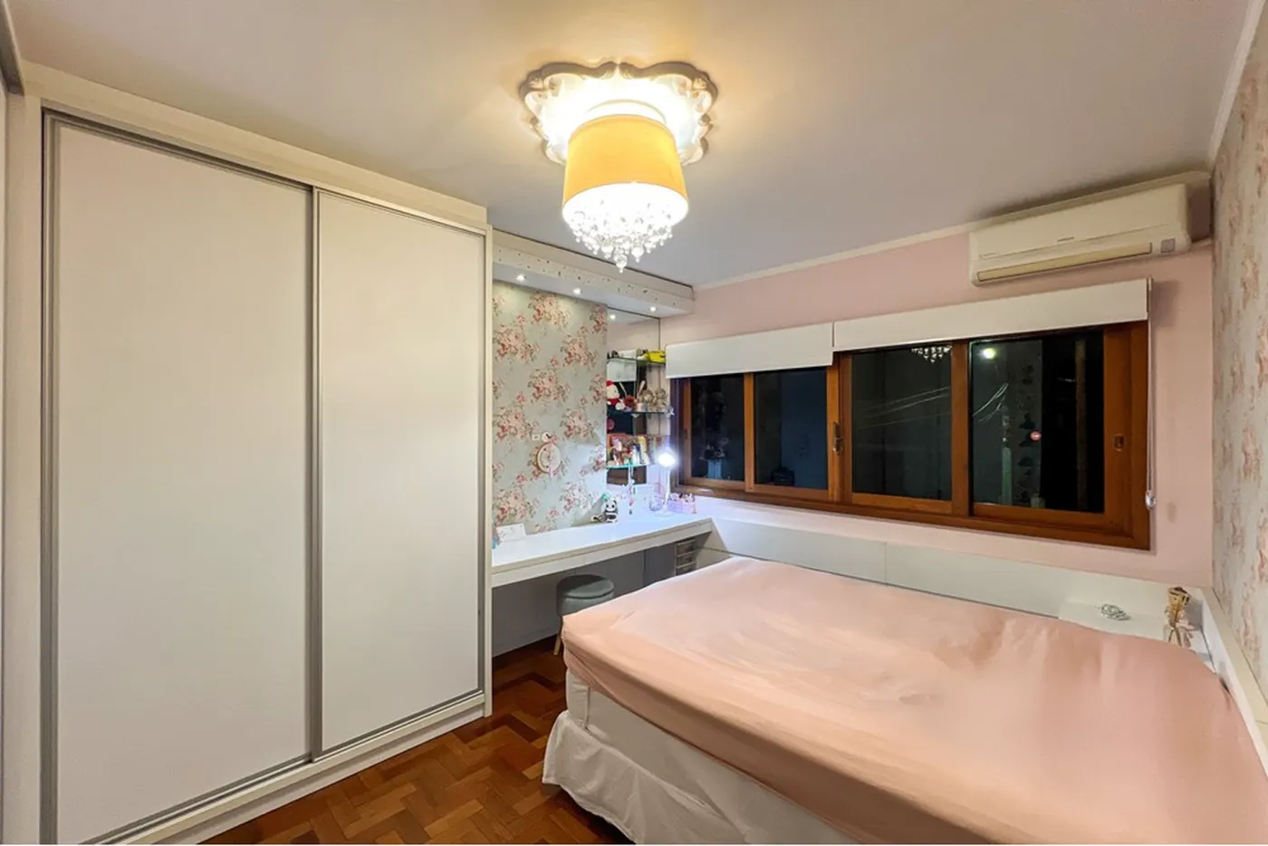 SJC 199 Casa 610241012-180 - REMAX 520 Exclusividades SJC 199 Casa 610241012-180 - REMAX 520 Exclusividades