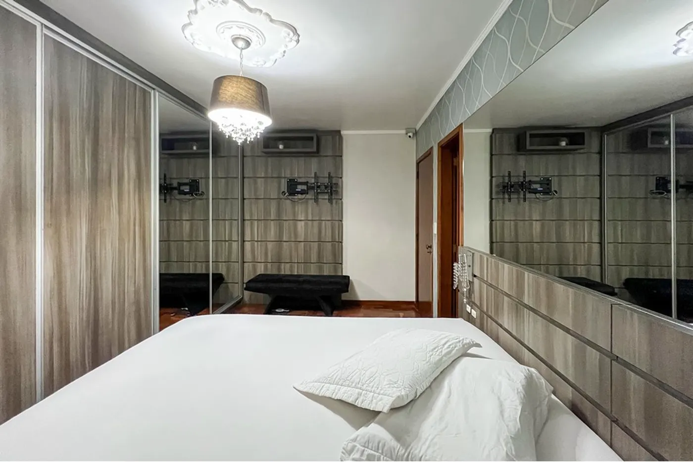 SJC 199 Casa 610241012-180 - REMAX 520 Exclusividades SJC 199 Casa 610241012-180 - REMAX 520 Exclusividades