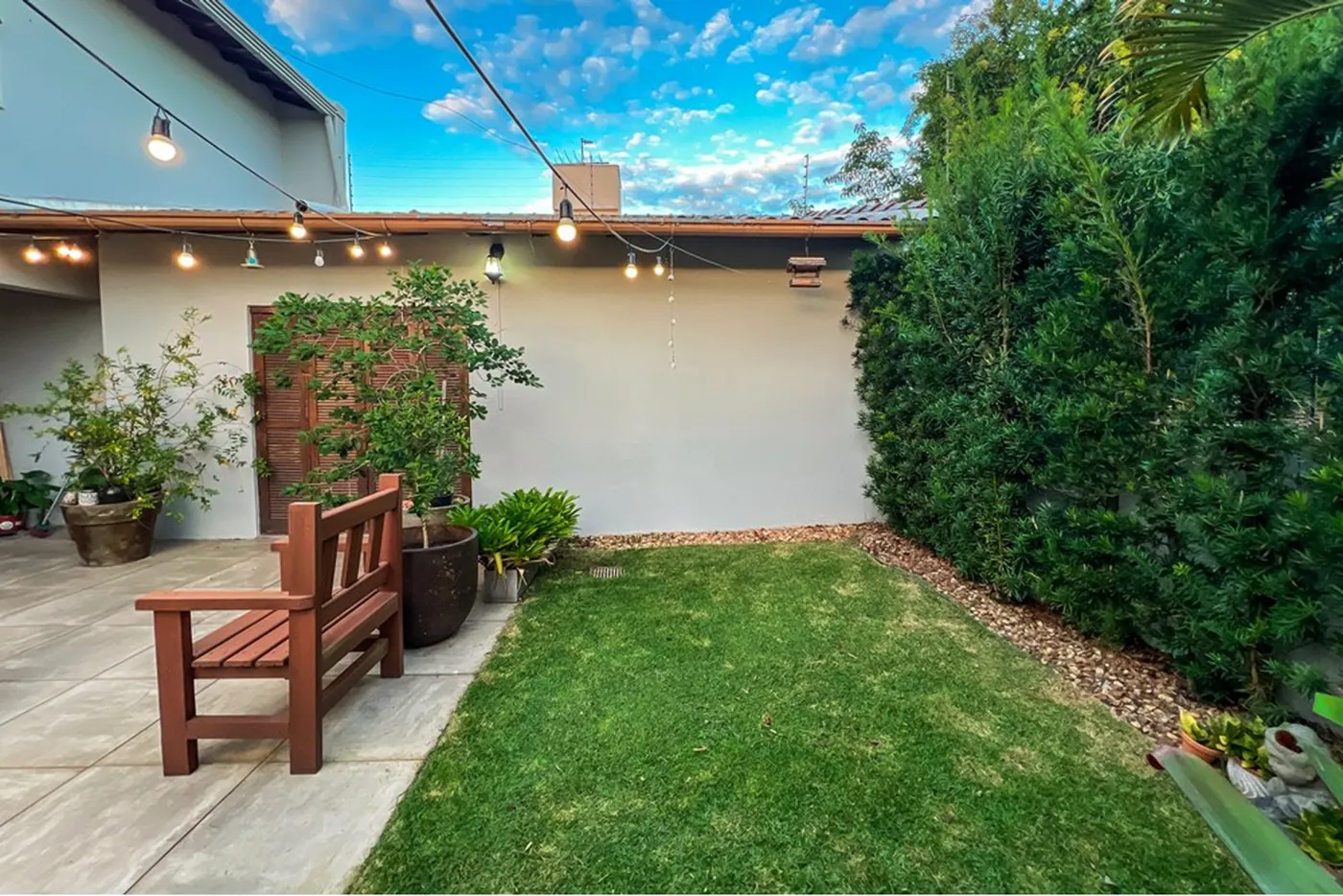 SJC 199 Casa 610241012-180 - REMAX 520 Exclusividades SJC 199 Casa 610241012-180 - REMAX 520 Exclusividades