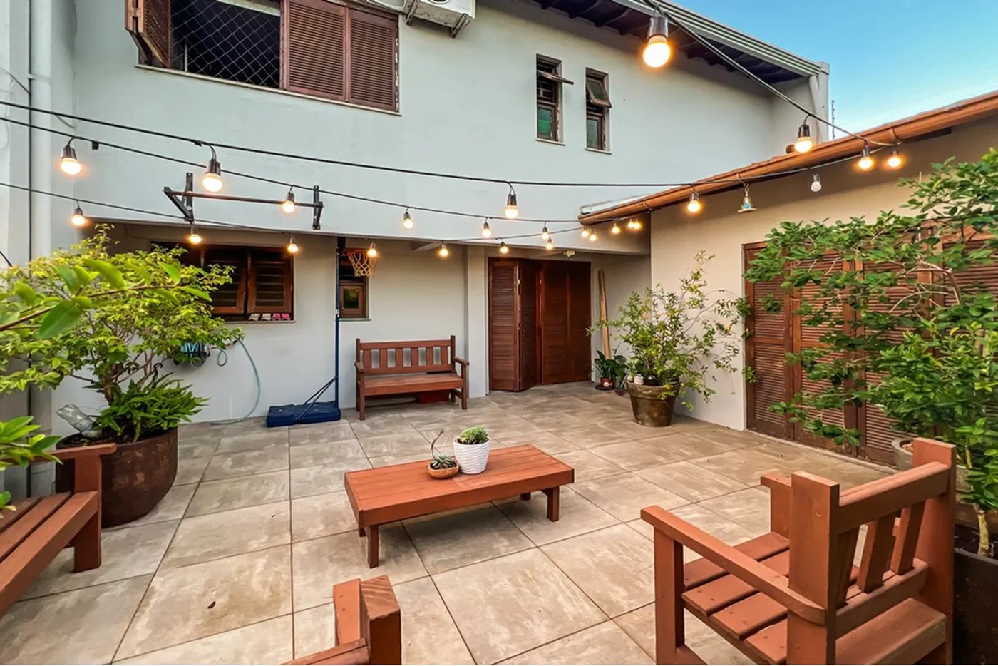 SJC 199 Casa 610241012-180 - REMAX 520 Exclusividades SJC 199 Casa 610241012-180 - REMAX 520 Exclusividades