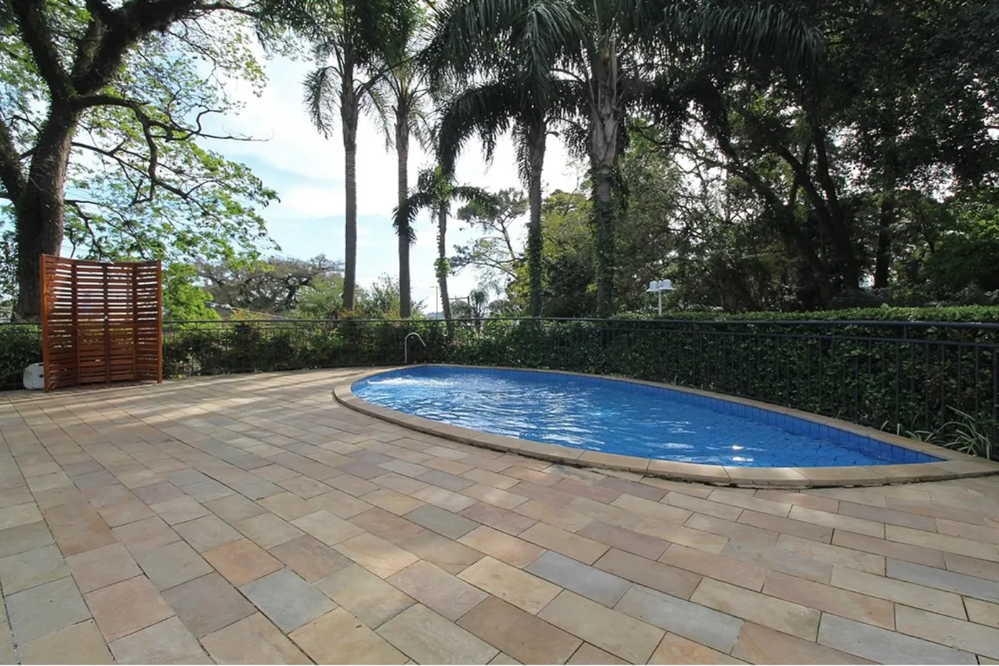 CDCV 1888 Apto 612481009-27 - REMAX Andar de Cima Exclusividades