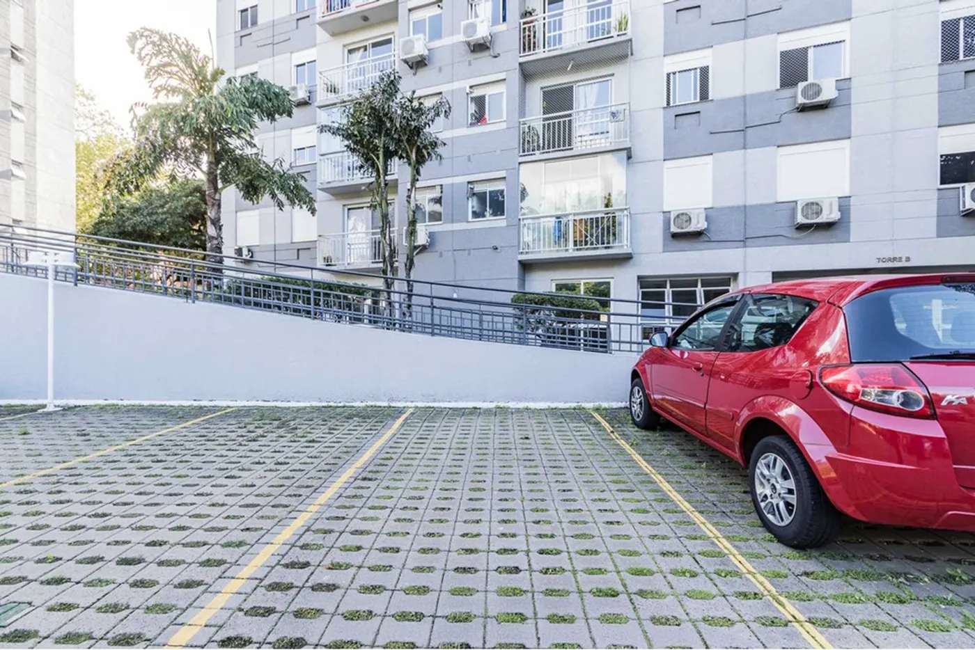 CDCV 1888 Apto 612481009-27 - REMAX Andar de Cima Exclusividades