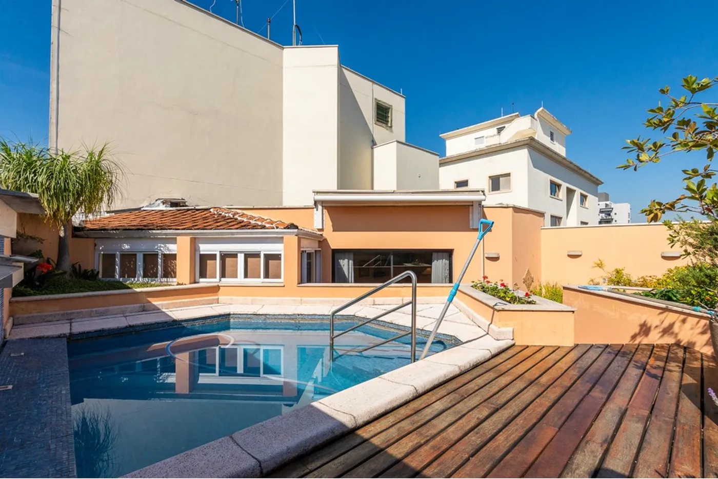 IDJ 1369 Apto 601971075-10 - REMAX Empire Exclusividades IDJ 1369 Apto 601971075-10 - REMAX Empire Exclusividades