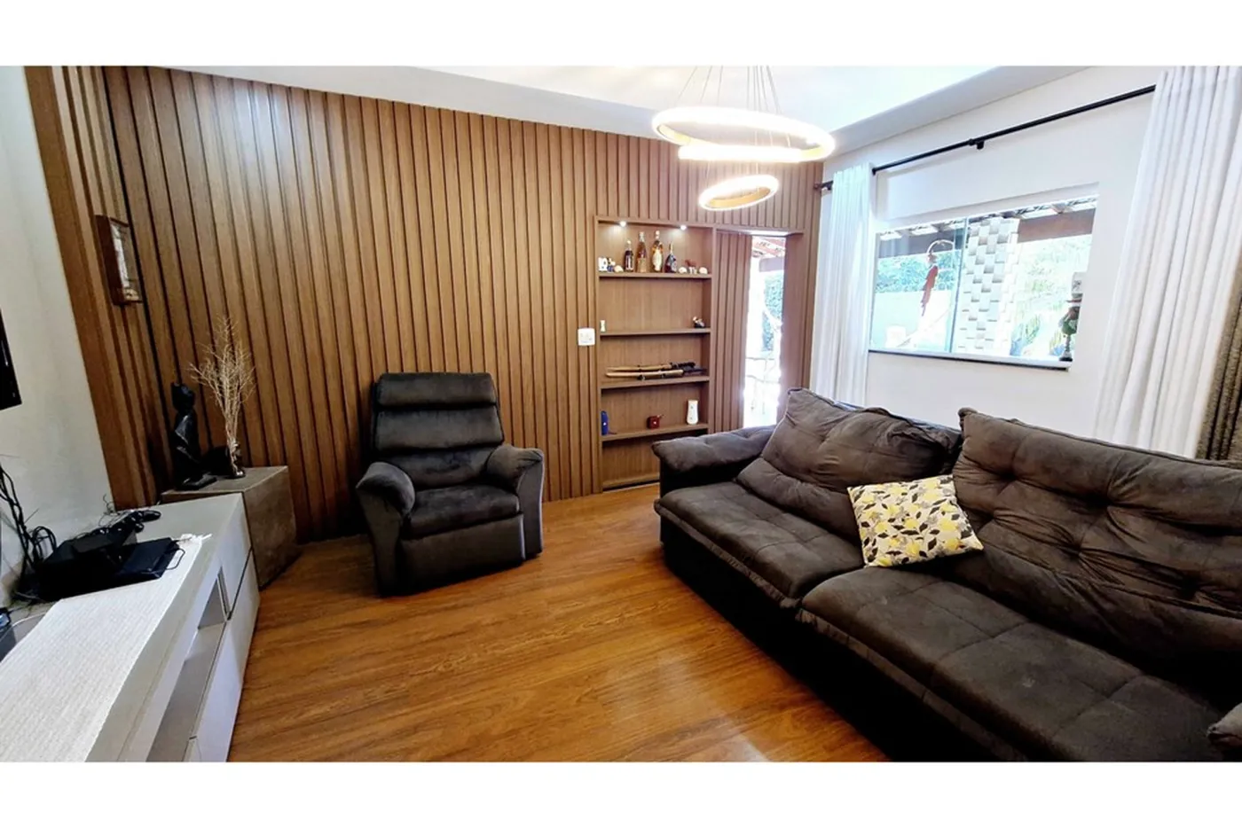 VMAHDM 655 602301007-4 - Remax Trinity Exclusividades VMAHDM 655 602301007-4 - Remax Trinity Exclusividades