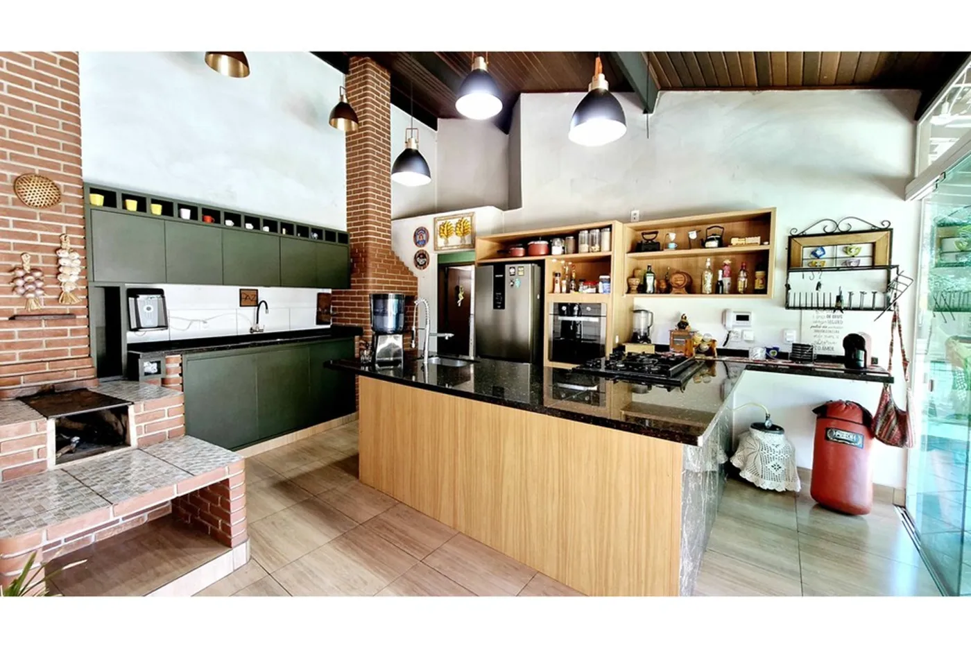 VMAHDM 655 602301007-4 - Remax Trinity Exclusividades VMAHDM 655 602301007-4 - Remax Trinity Exclusividades