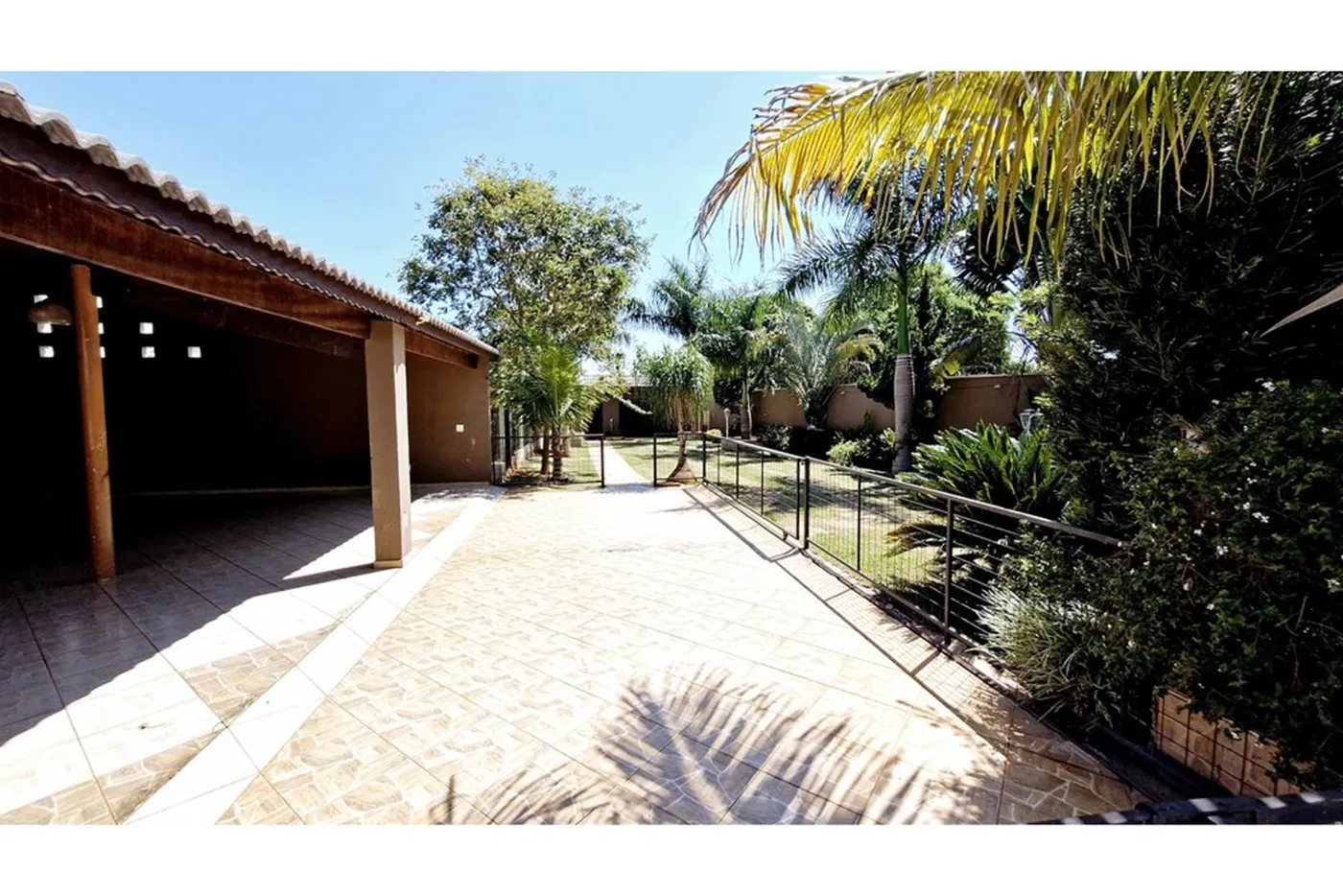 VMAHDM 655 602301007-4 - Remax Trinity Exclusividades VMAHDM 655 602301007-4 - Remax Trinity Exclusividades