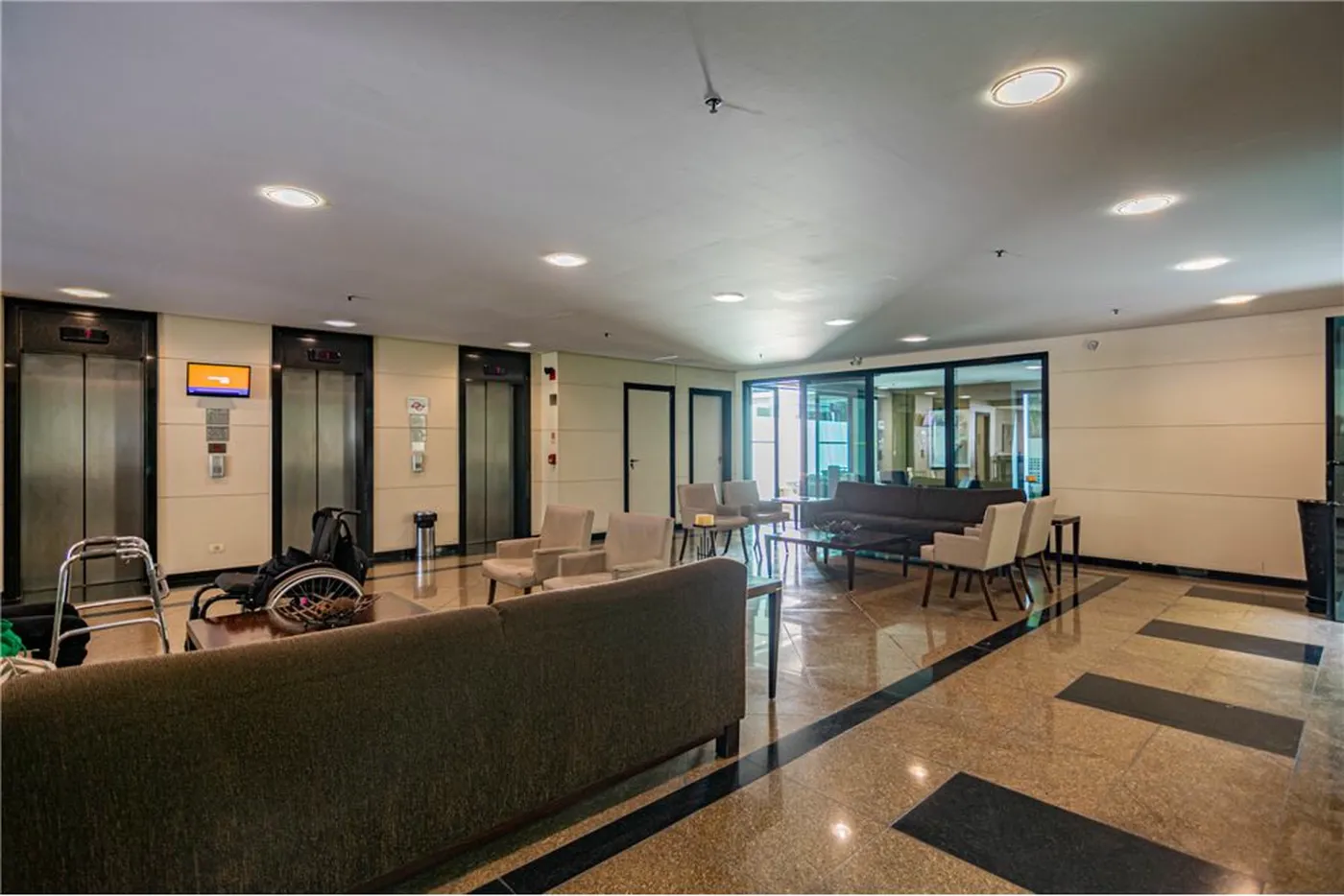 CA 1968 Sala 601081006-119 - REMAX Lepex Exclusividades