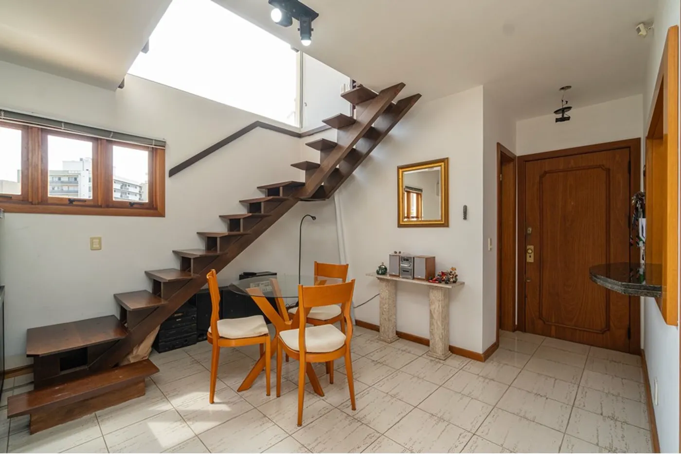 PS 326 Apto 612481060-12 - REMAX Andar de Cima Exclusividades