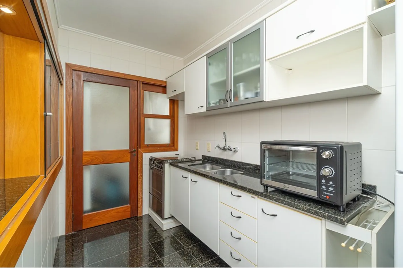 PS 326 Apto 612481060-12 - REMAX Andar de Cima Exclusividades