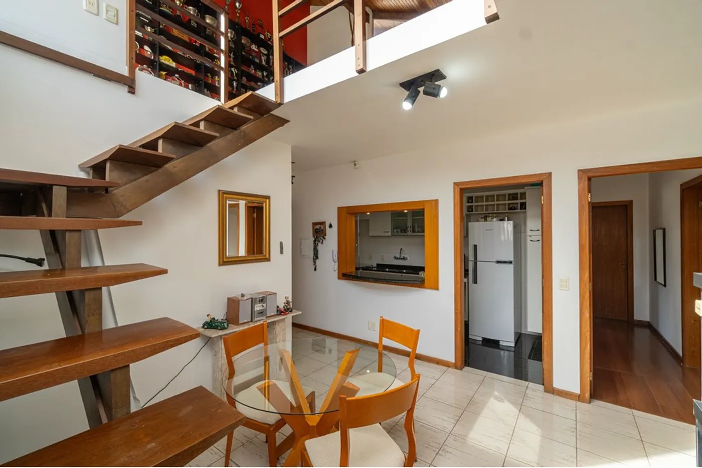 PS 326 Apto 612481060-12 - REMAX Andar de Cima Exclusividades