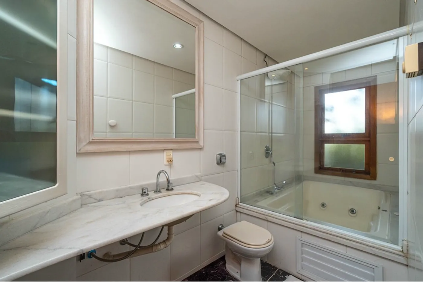 PS 326 Apto 612481060-12 - REMAX Andar de Cima Exclusividades