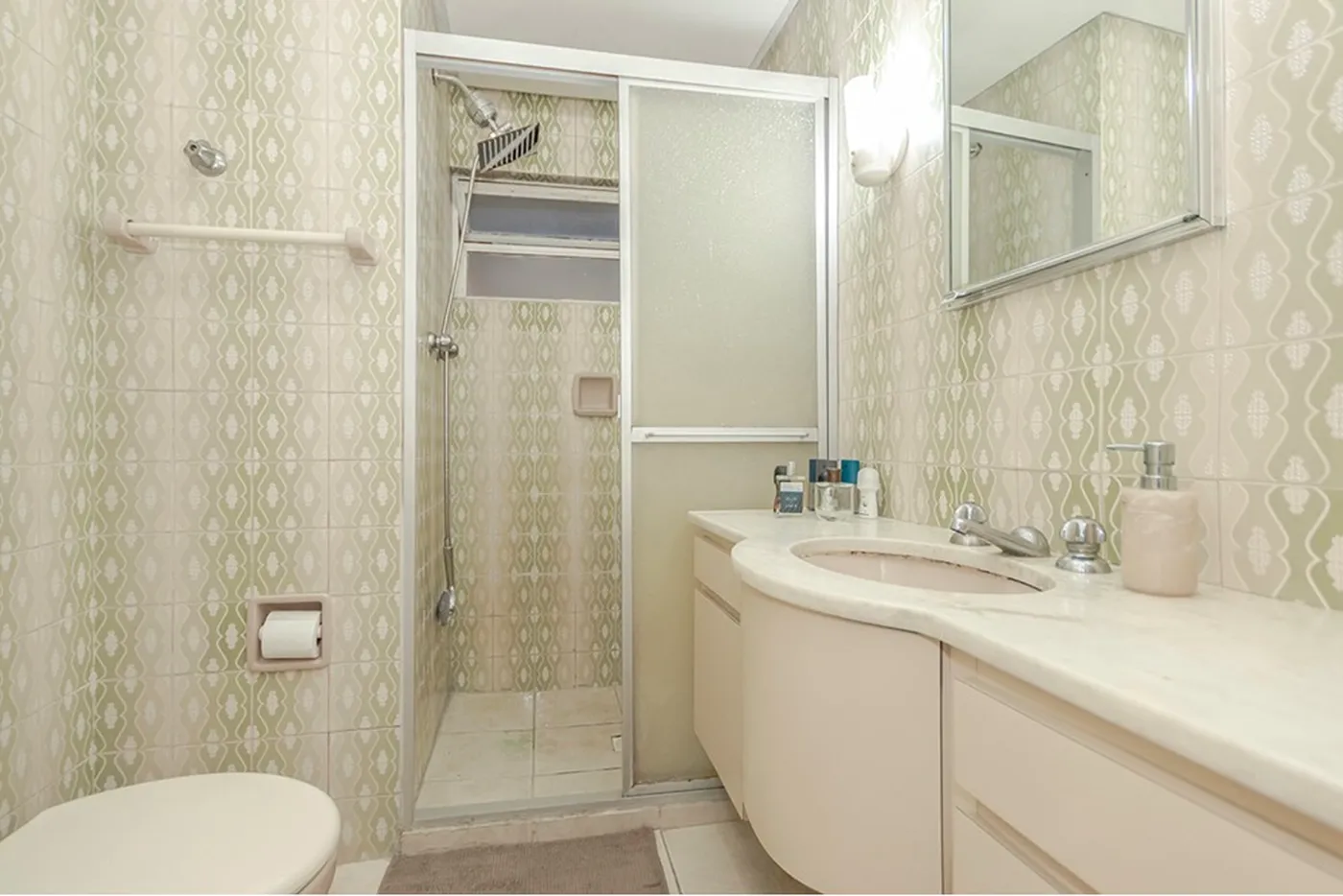 JLB 22 Apto 612481082-47 - REMAX Andar de Cima Exclusividades