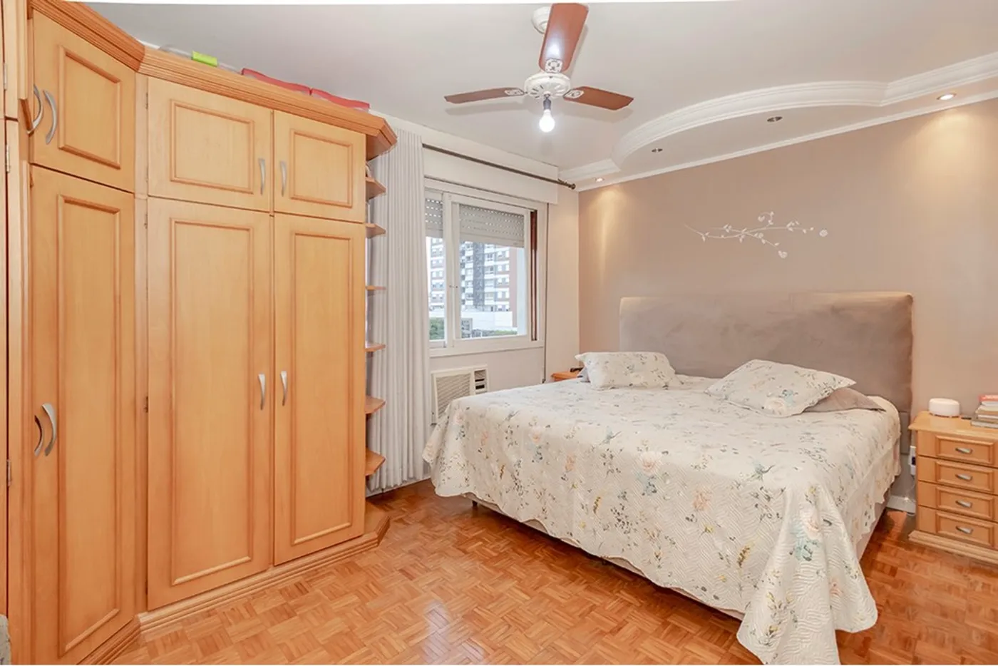 JLB 22 Apto 612481082-47 - REMAX Andar de Cima Exclusividades