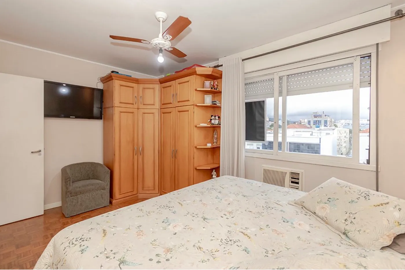 JLB 22 Apto 612481082-47 - REMAX Andar de Cima Exclusividades