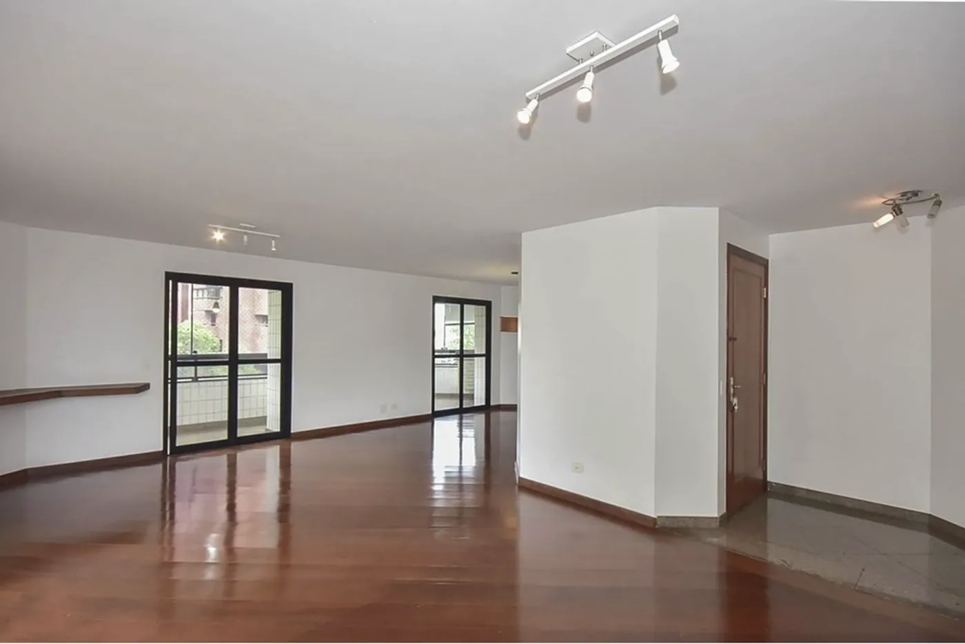 VADGDV 2080 Apto 601081068-12 - REMAX Lepex Exclusividades