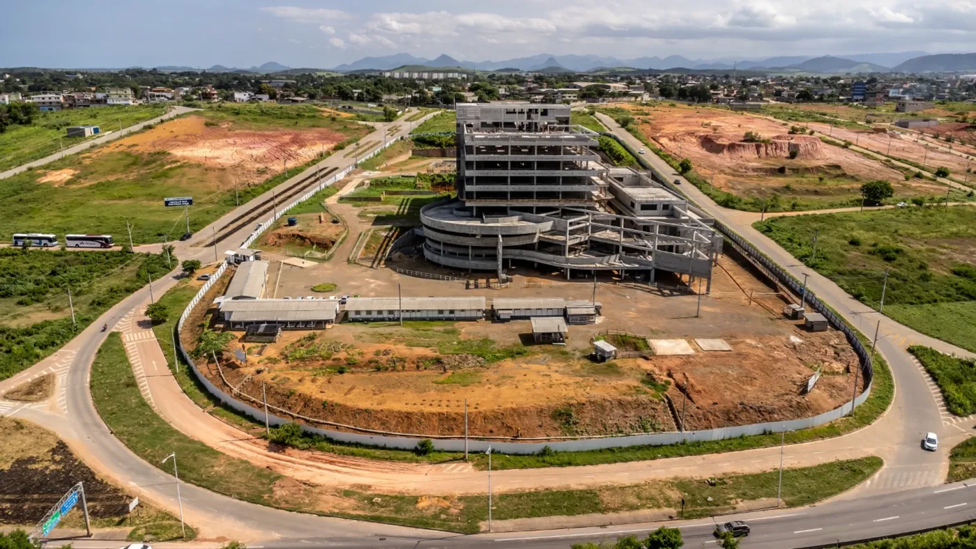Parque Leste Oeste - Comercial