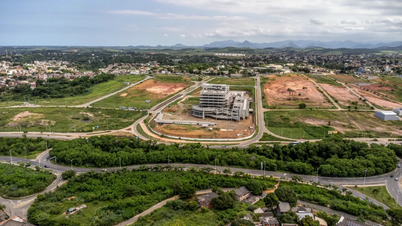 Parque Leste Oeste - Comercial