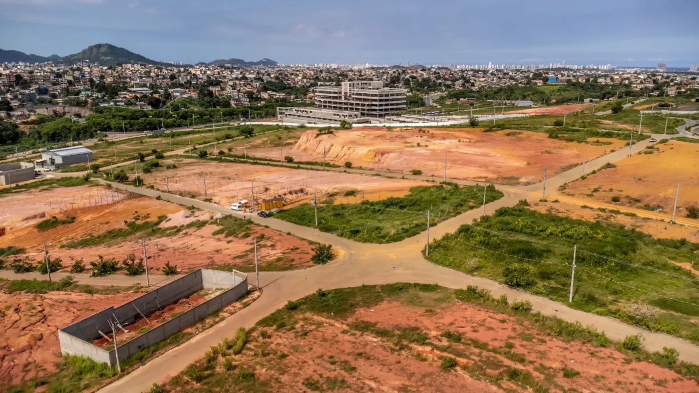 Parque Leste Oeste - Comercial