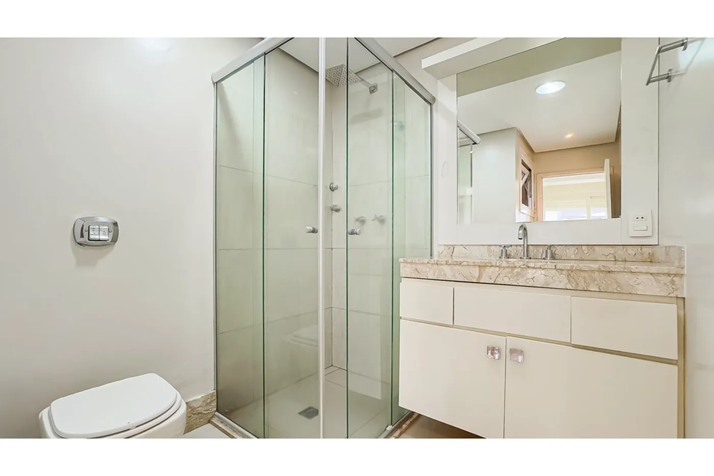 PAT 174 Apto 612521014-72 - REMAX Place Exclusividades PAT 174 Apto 612521014-72 - REMAX Place Exclusividades