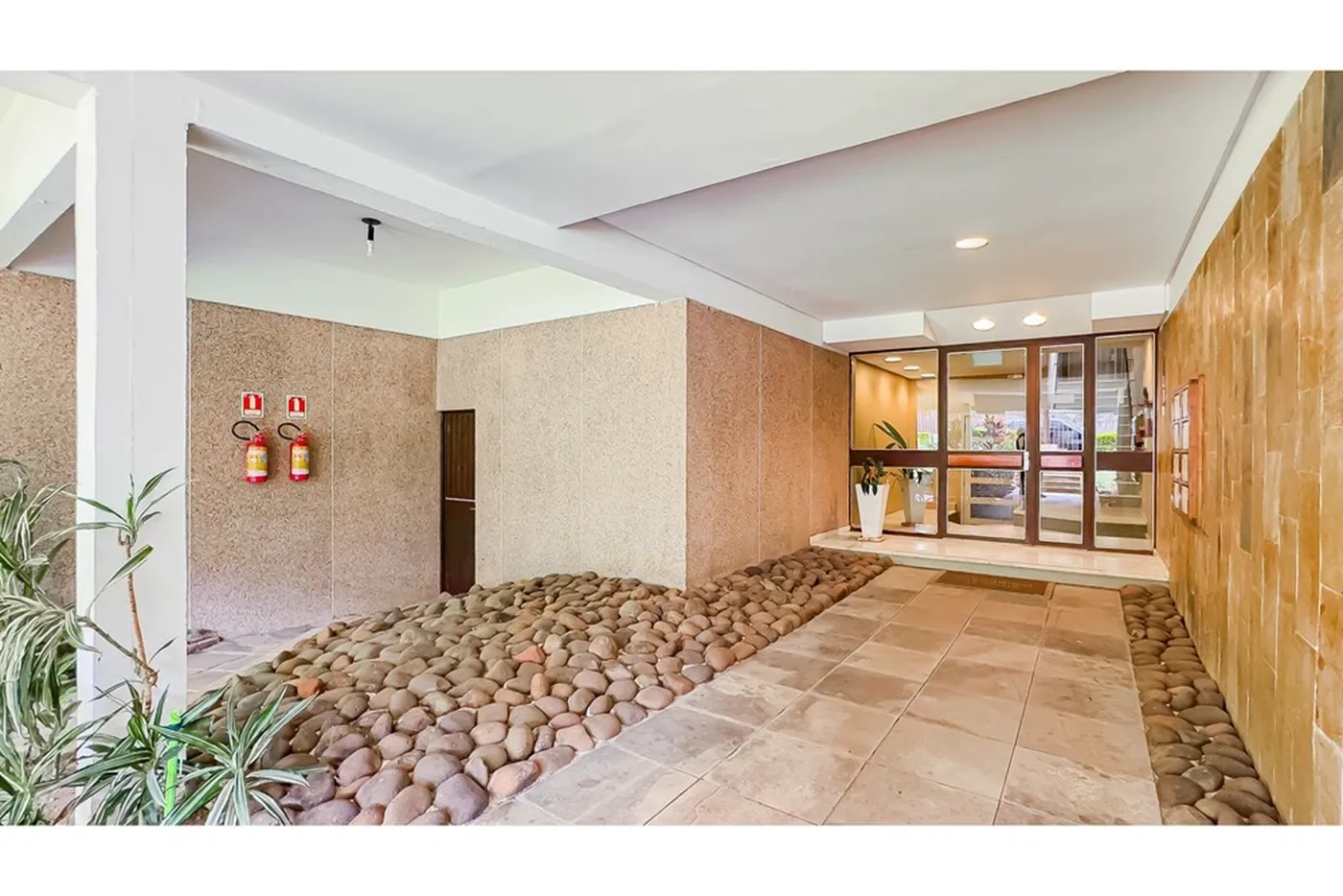 PAT 174 Apto 612521014-72 - REMAX Place Exclusividades PAT 174 Apto 612521014-72 - REMAX Place Exclusividades