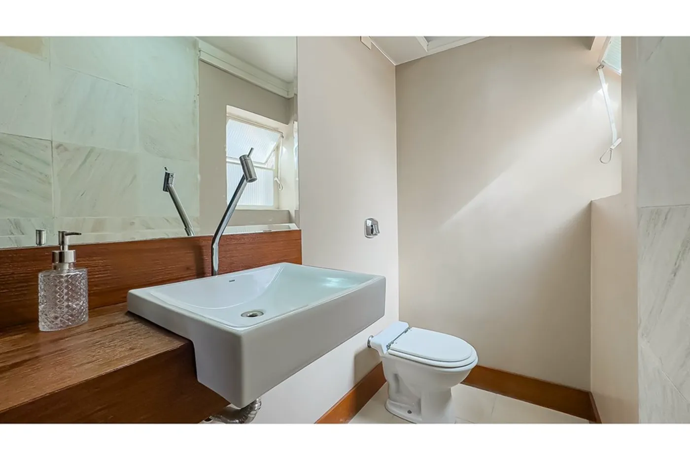 PAT 174 Apto 612521014-72 - REMAX Place Exclusividades PAT 174 Apto 612521014-72 - REMAX Place Exclusividades