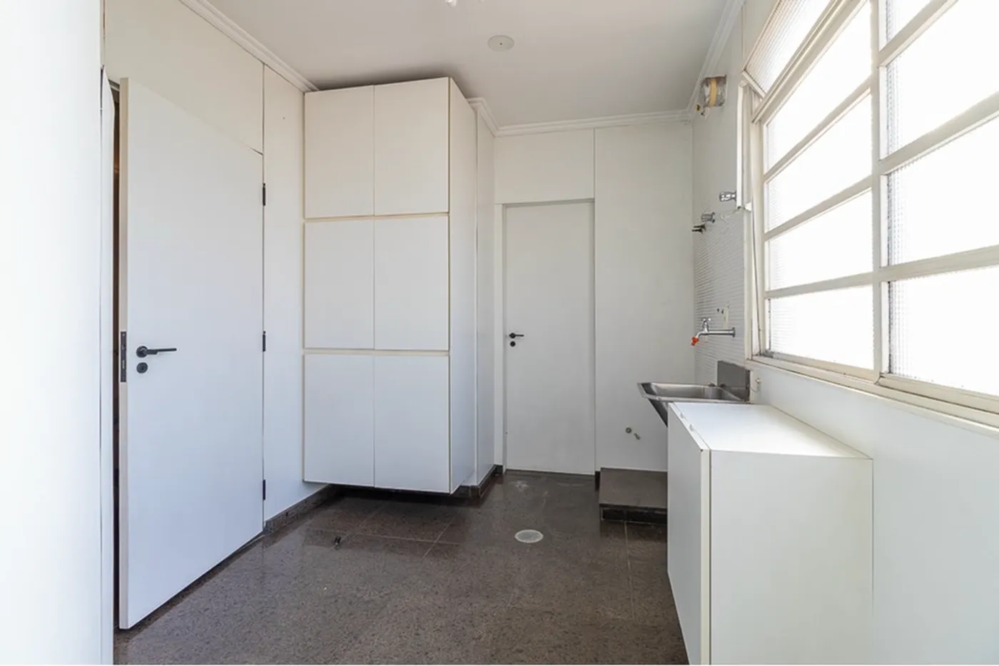 HM 568 Apto 601081062-50 - REMAX Lepex Exclusividades