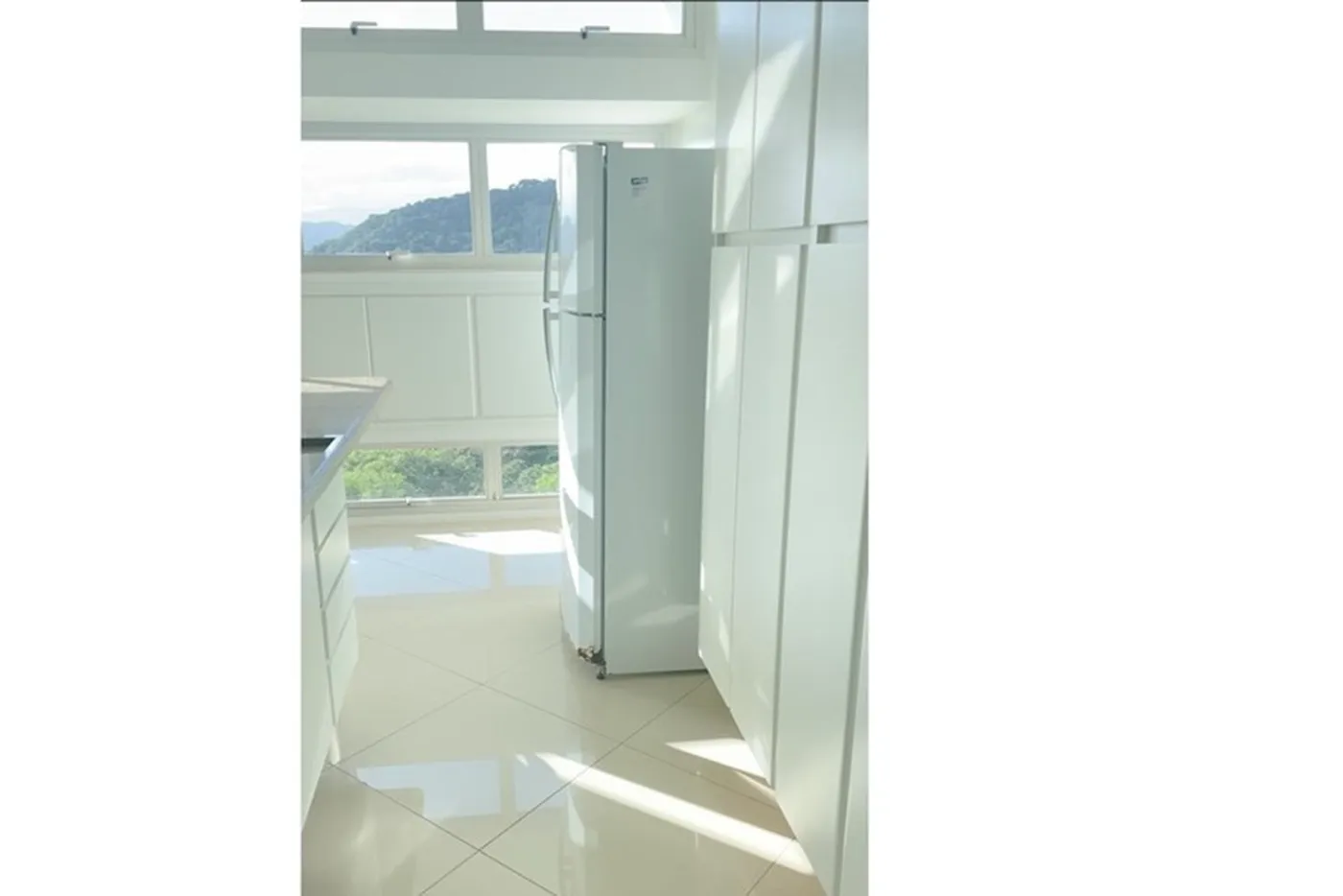BGGG 528 Apto 601081089-4 - REMAX Lepex Exclusividades