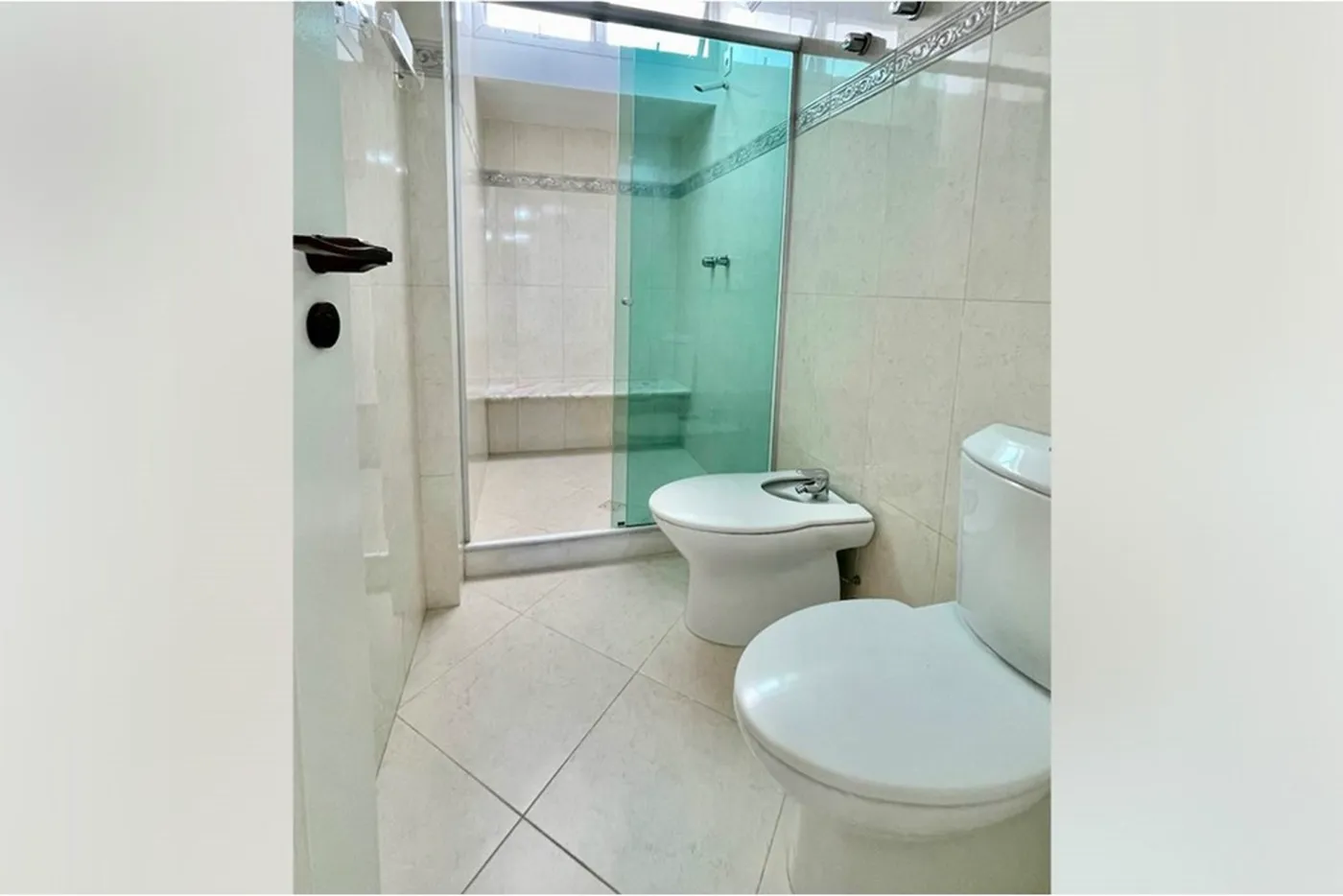 BGGG 528 Apto 601081089-4 - REMAX Lepex Exclusividades