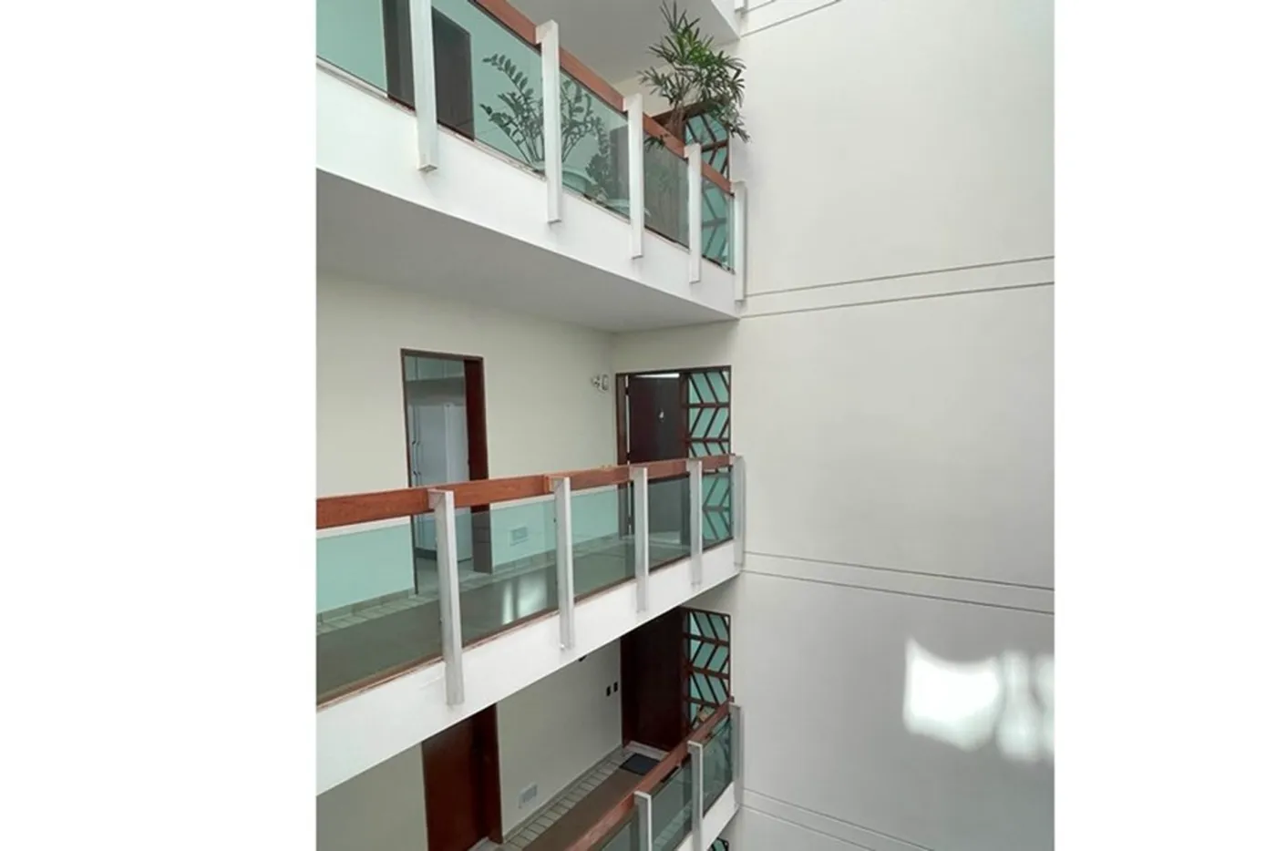 BGGG 528 Apto 601081089-4 - REMAX Lepex Exclusividades