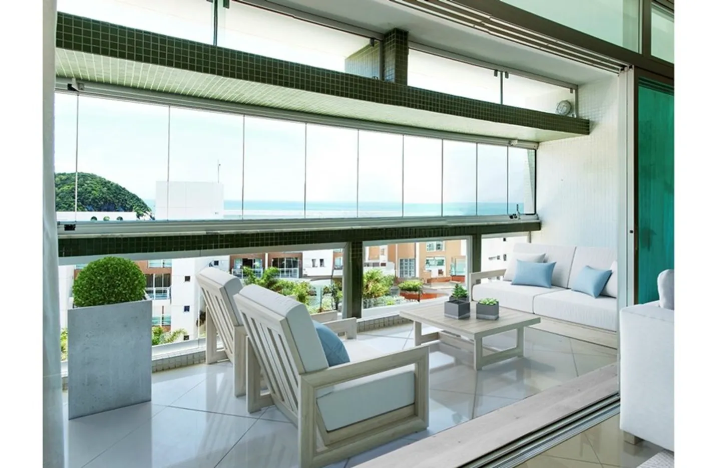 BGGG 528 Apto 601081089-4 - REMAX Lepex Exclusividades