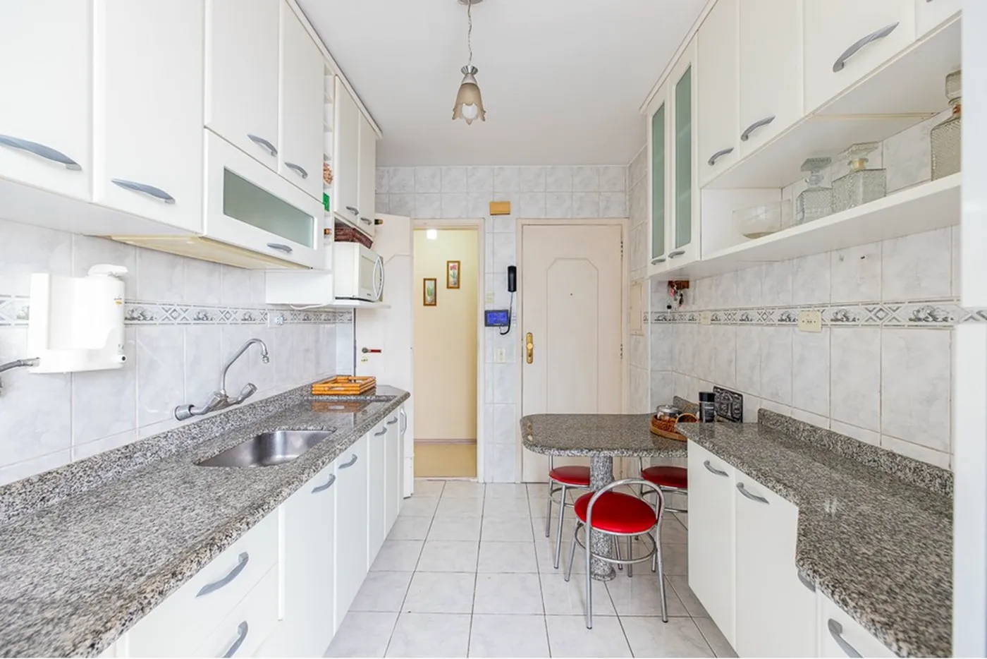 CBBDT 1528 Apto 601241055-4 - REMAX Ville Exclusividades