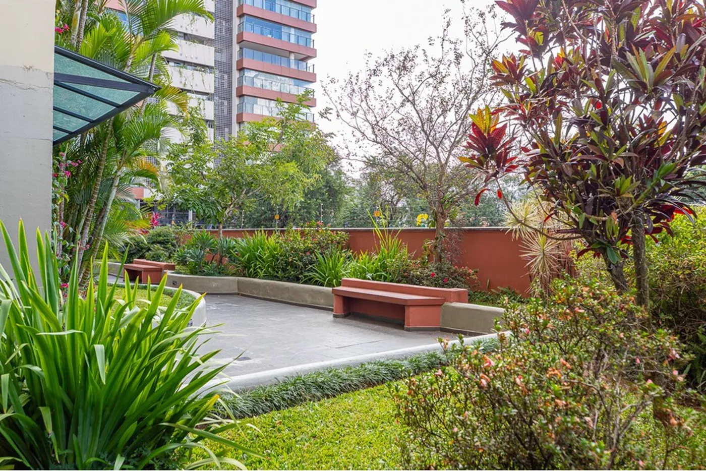 CBBDT 1528 Apto 601241055-4 - REMAX Ville Exclusividades