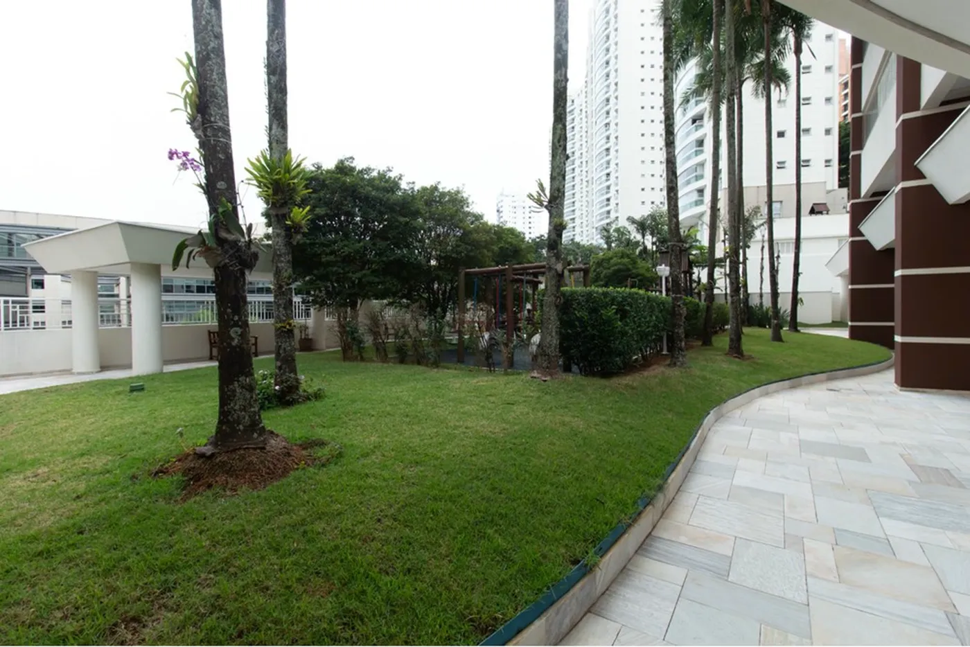 VAI 40 Apto 601971072-33 - REMAX Empire Exclusividades VAI 40 Apto 601971072-33 - REMAX Empire Exclusividades