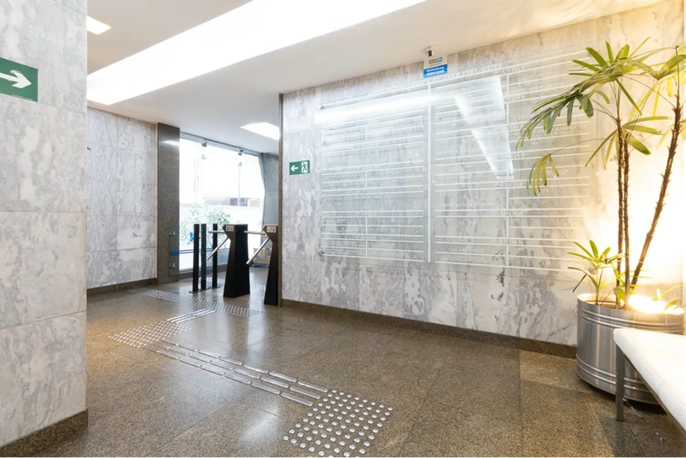 SCGJ 770 Sala 601081062-55 - REMAX Lepex Exclusividades