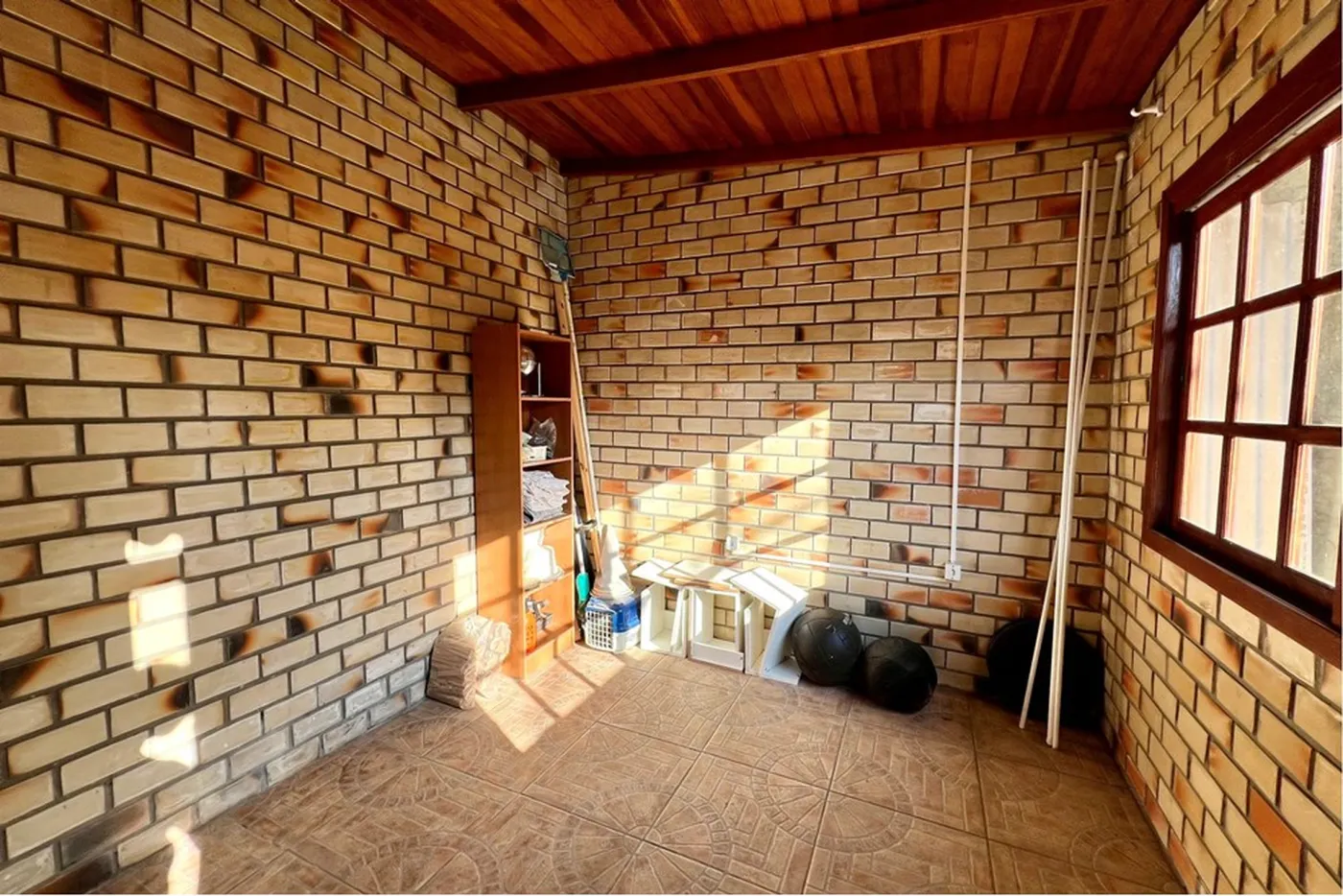 SJRP 159 Casa 610241001-122 - REMAX 520 Exclusividades SJRP 159 Casa 610241001-122 - REMAX 520 Exclusividades