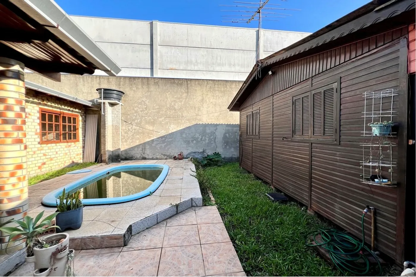 SJRP 159 Casa 610241001-122 - REMAX 520 Exclusividades SJRP 159 Casa 610241001-122 - REMAX 520 Exclusividades