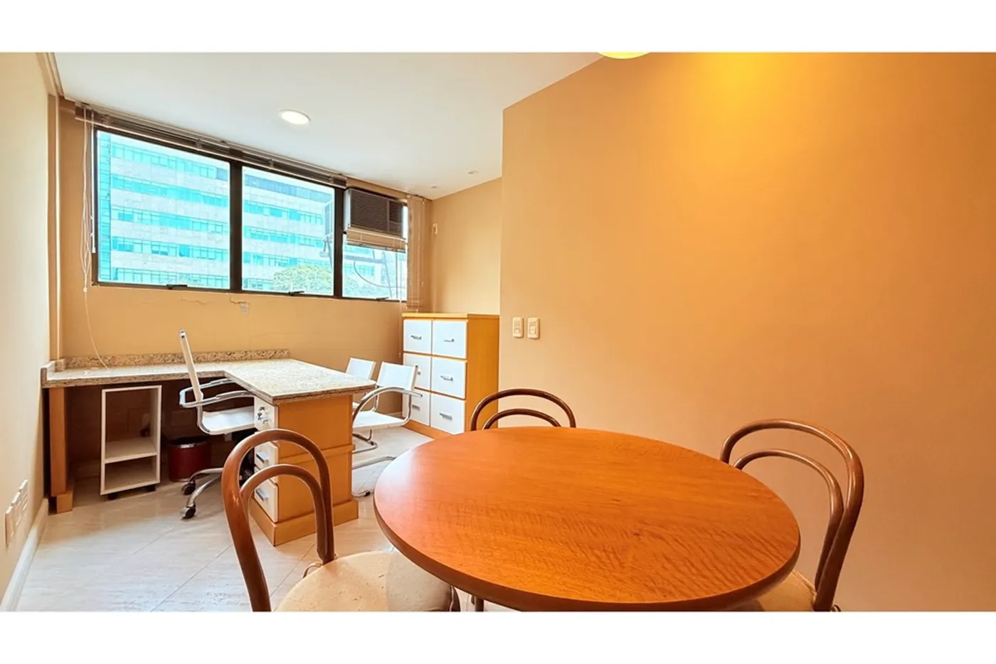 FGN 71 Sala 612481004-79 - REMAX Andar de Cima Exclusividades