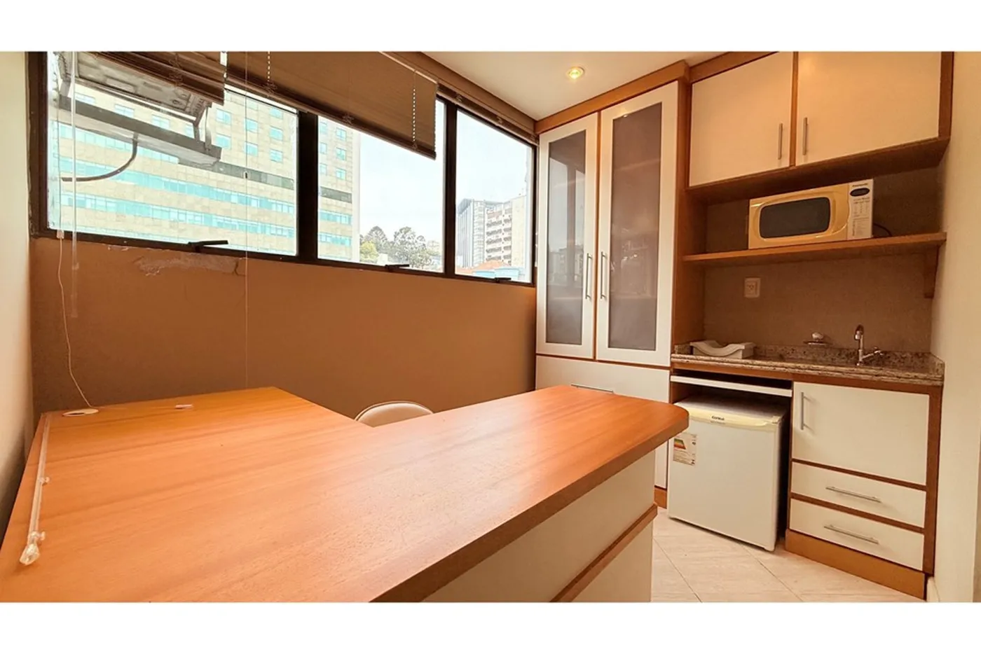 FGN 71 Sala 612481004-79 - REMAX Andar de Cima Exclusividades